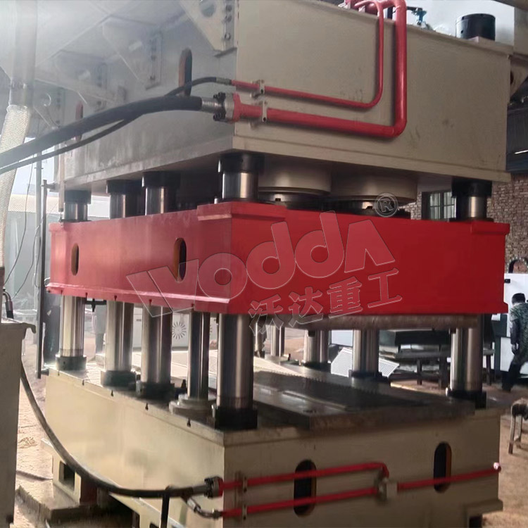 3000噸鋼木門壓花機客戶現場 3000噸鋼木門壓花機客戶現場